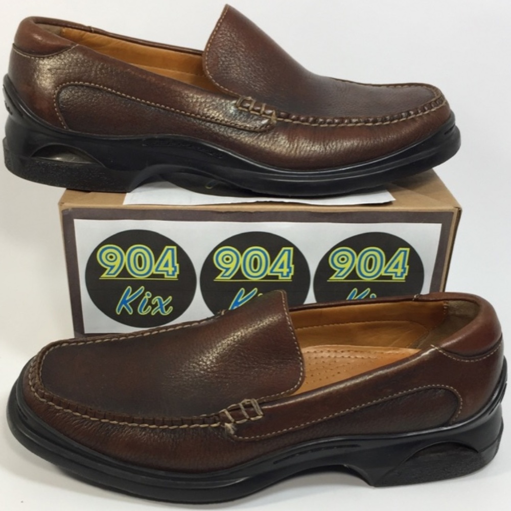 Cole Haan brown leather slip-on loafer, Sz 8 (men)